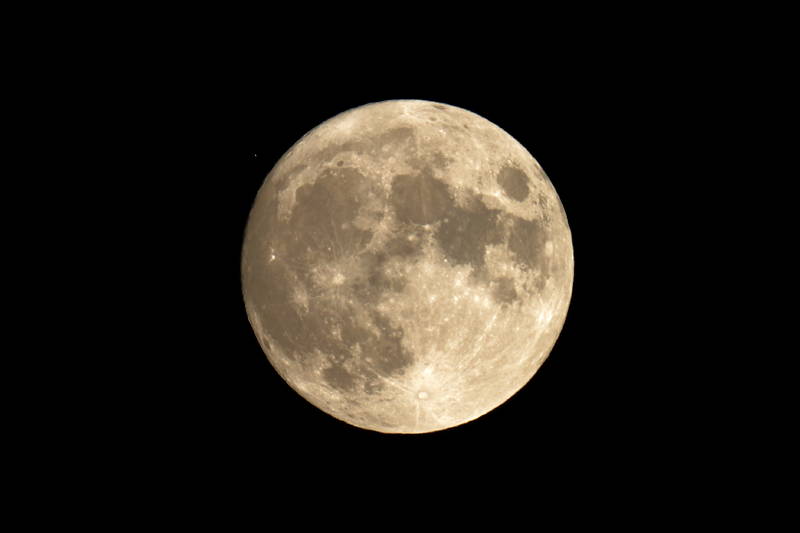Moon & Antares 2